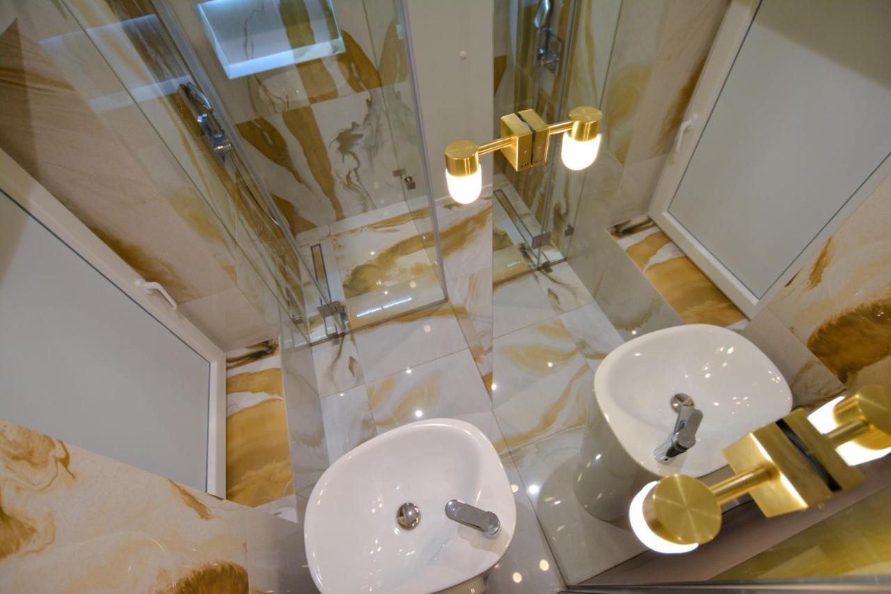 Apartmán Lion'S Den Deluxe Studio Budapešť Exteriér fotografie